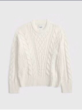 Abercrombie & Fitch Cream Cable Knit Crewneck Sweater